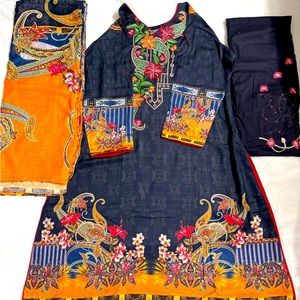 Pakistani Winter Collection 3Pc
Kameez Trouser Dupatta- Eid Sale size L to XL